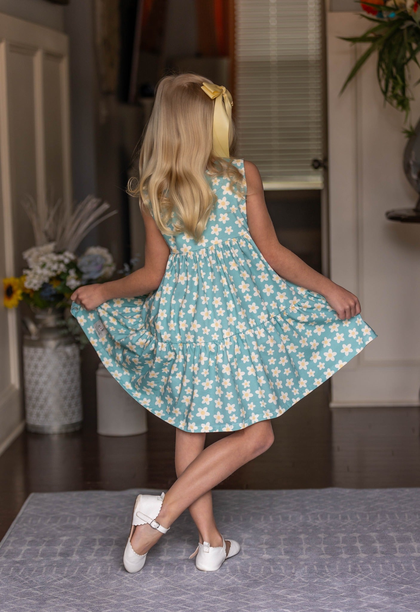 DELICATE DAISY TWIRL DRESS