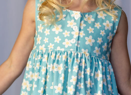 DELICATE DAISY TWIRL DRESS