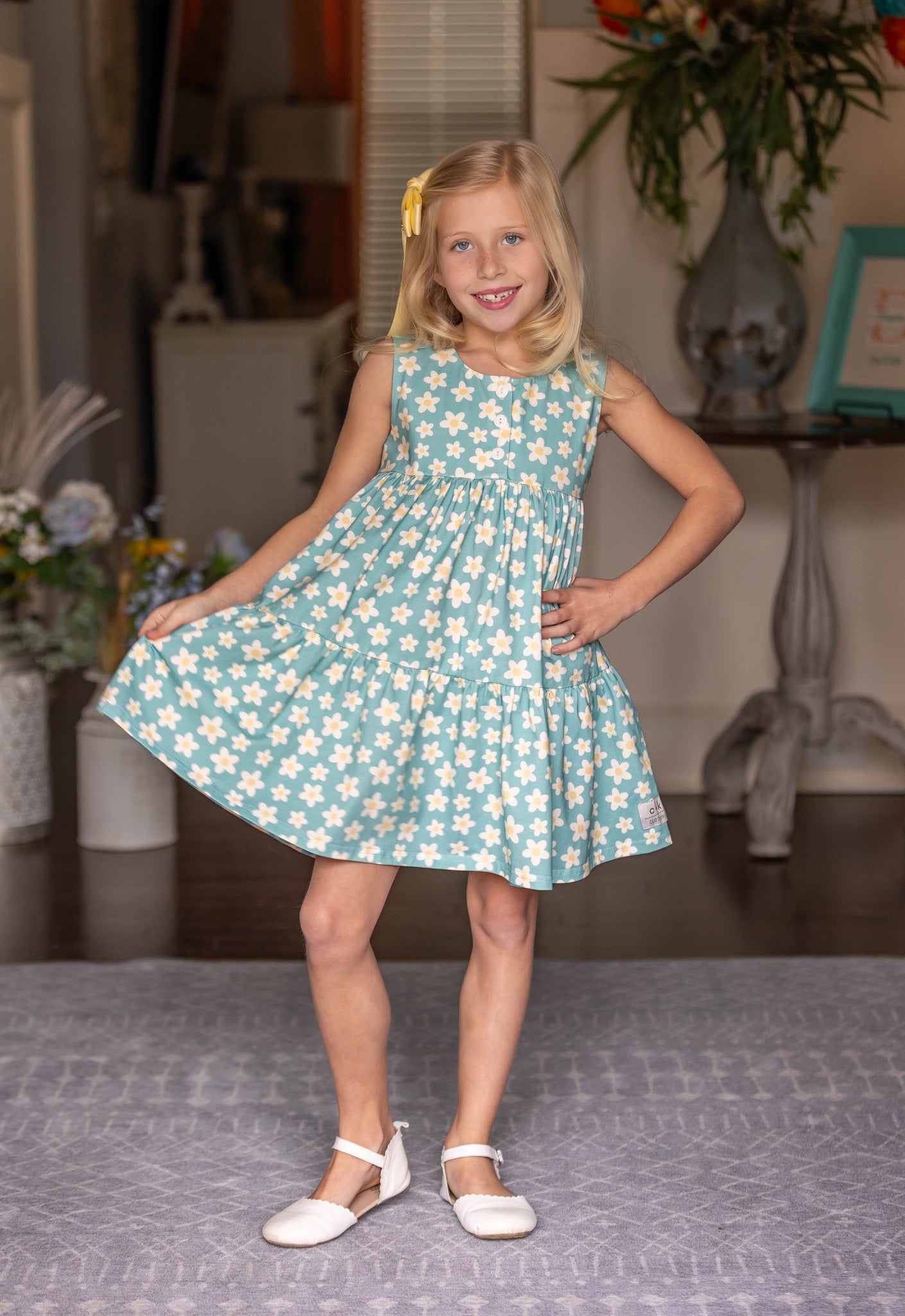 DELICATE DAISY TWIRL DRESS